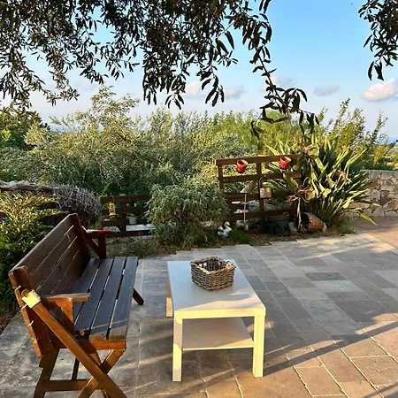 Bed and breakfast Antico Carrubo 3*