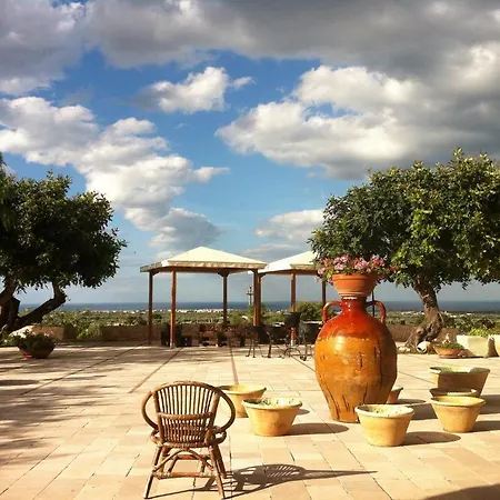 Antico Carrubo Bed & Breakfast