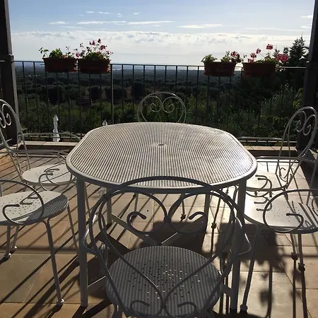Bed and breakfast Antico Carrubo 3*